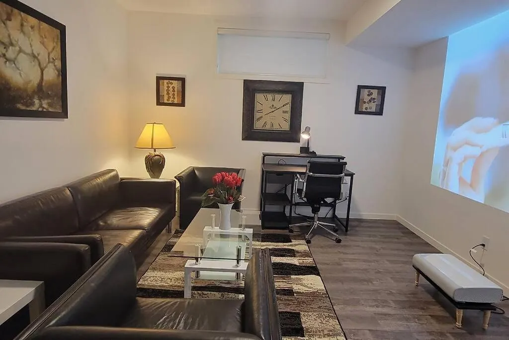 Brand New Suite In The Lakes YYC